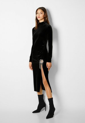 LONG SLEEVE RHINESTONES - Koktejlové šaty / šaty na párty - black