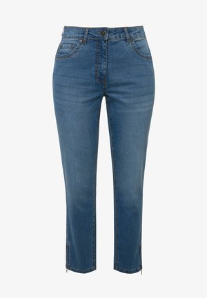 Mėlynos džinsinės kelnės su tiesiu kirpimu ir užtrauktuku hem. Yra priekiniai kišenės ir mygtuko užsegimas.