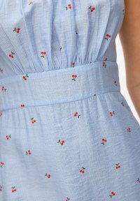Vero Moda COURTE - Vestito casual - snow white