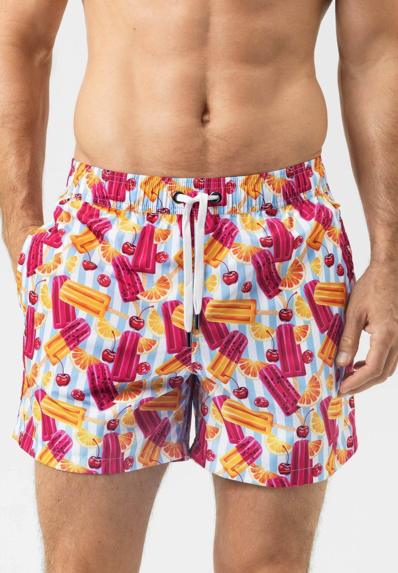 Shorts de bain colorés avec un motif de glaces, cerises et agrumes sur un fond bleu clair, dotés d'une ceinture élastique et d'un cordon de serrage.