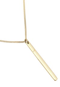Gouden ketting met een dunne schakel en een vlak, langwerpig hanger. Hanger gegraveerd met "925" dat de zilverinhoud aangeeft.
