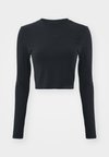 Long sleeved top - black