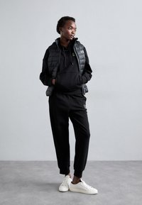 EA7 Emporio Armani Felpa - black