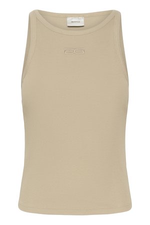 Beige bordázott trikó, testhez simuló kialakítással, kicsi hímzett logóval a mellkasán és ujjatlan szabással. Simaság jellemzi, kerek nyakkivágással.