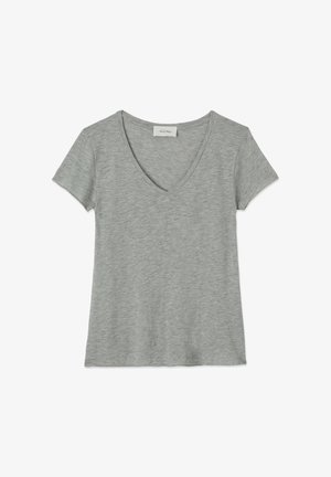 Grå kortärmad V-ringad t-shirt gjord av ett mjukt, lätt material, med en slät textur och en avslappnad passform.