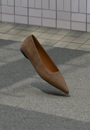Vagabond HERMINE - Ballerine - cocoa brown
