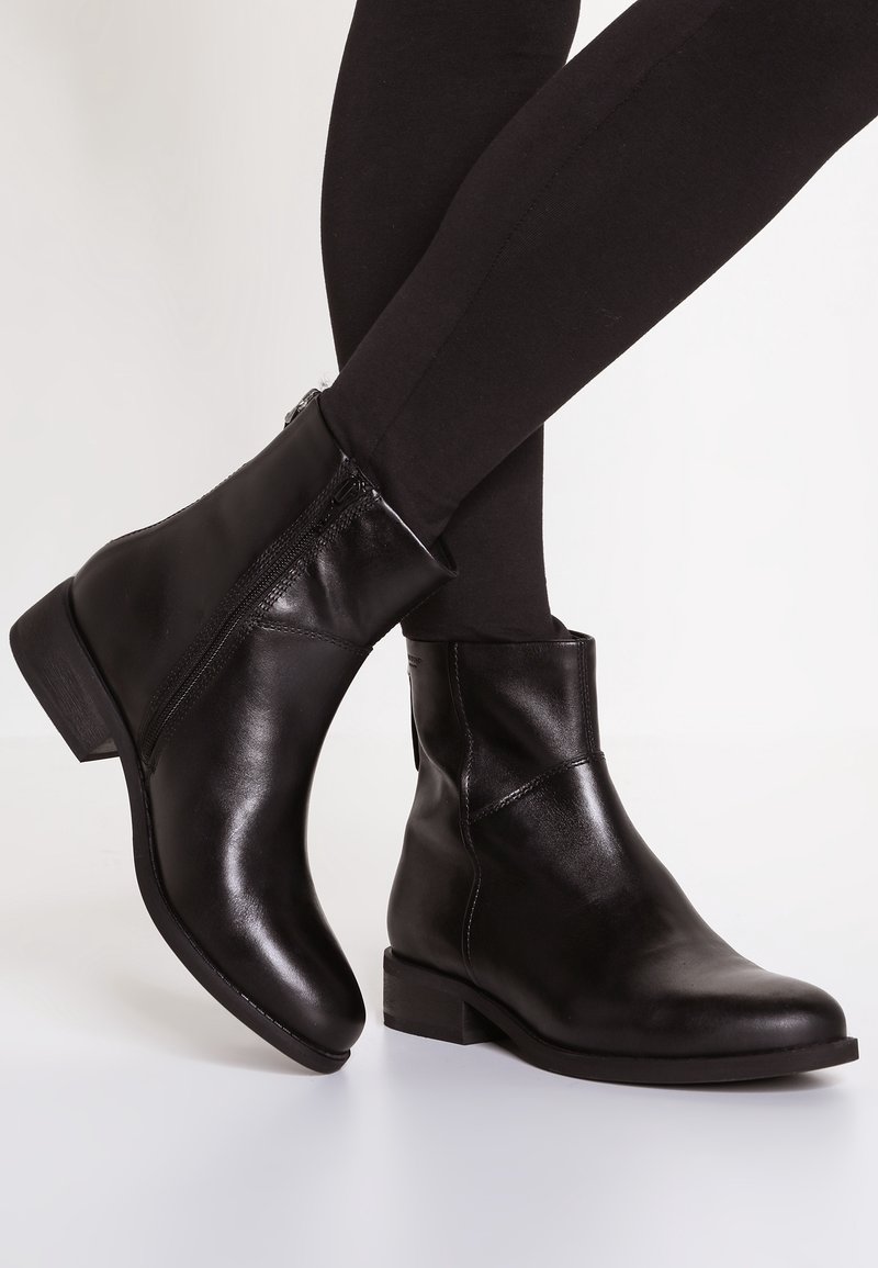 Vagabond Botines - black