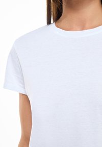 Terranova TINTA UNITA - T-shirt basic - bianco ottico