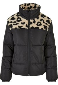 Zwarte pufferjack met een kraag van faux fur met luipaardprint, rits aan de voorkant en geribde manchetten. Heeft een gestructureerd bovenstuk.