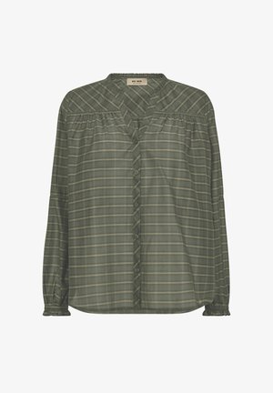 Zielona koszula w kratę zapinana na guziki z długimi rękawami, zebranym dekoltem i elastycznymi mankietami. Posiada pionowe i poziome paski w jasnych odcieniach.