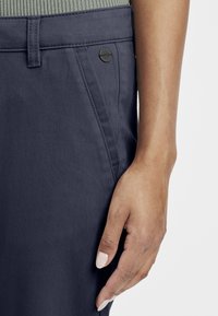 Oxmo OXDONETA - Hlače chino - insignia blue