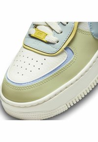 Nike Sportswear AIR FORCE 1 SHADOW - Αθλητικά παπούτσια - sail light marine olive aura ocean cube