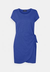 Modré krátké šaty s krátkým rukávem, s kulatým výstřihem a bočním zavazováním. Vyrobeno z měkké, lehké tkaniny s hladkou texturou.