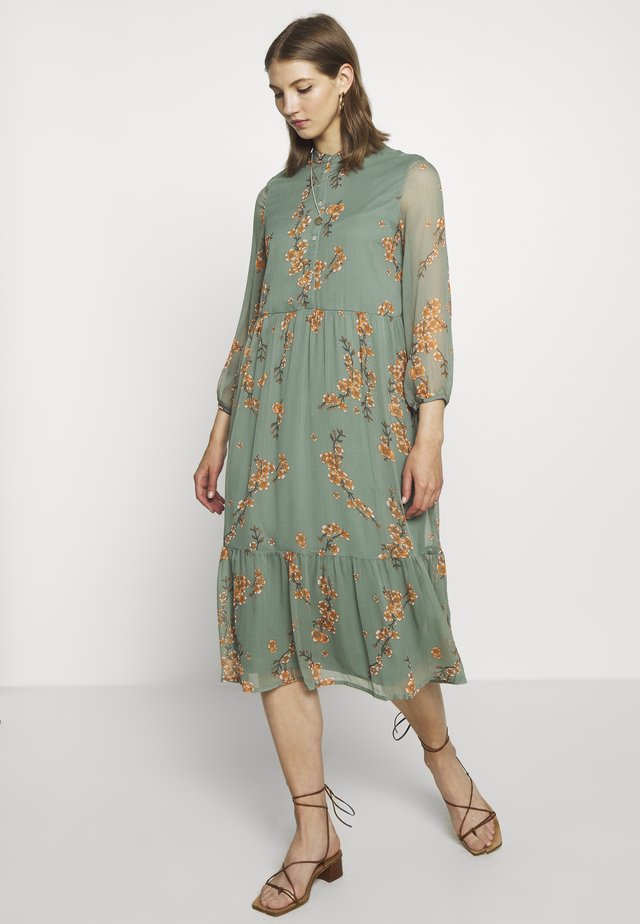 VMWONDA CALF DRESS - Shirt dress - laurel wreath
