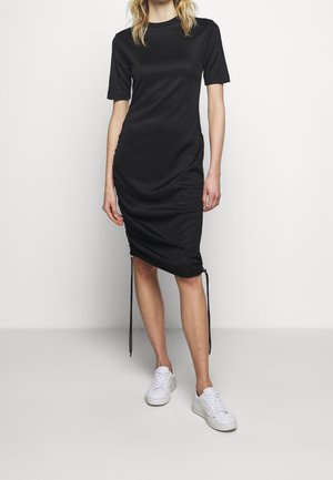 Sukienka z dżerseju