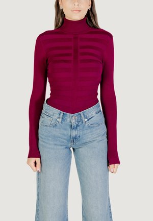 - Sweter