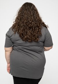 Paradiso Clothing MY CHEMICAL ROMANCE RACEWAY - Print T-shirt - charcoal