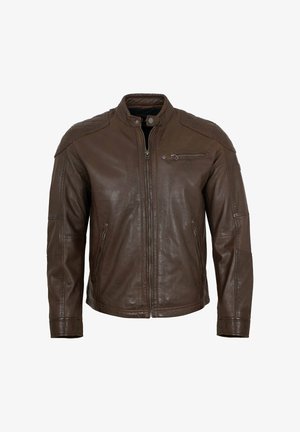 Braune Lederjacke mit Stehkragen, Reißverschluss, Reißverschlusstasche auf der Brust und gesteppter Schulterpartie. Glatte Textur, figurnah geschnitten.