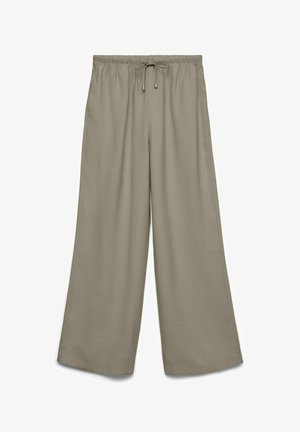 Laza szabású, bőszárú nadrág világos olívazöld színben, rugalmas derékpánttal és húzózsinóros záródással, látható minták vagy díszítések nélkül.