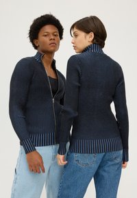 YOURTURN - UNISEX - Strickjacke - black/blue Thumbnail-Bild 1