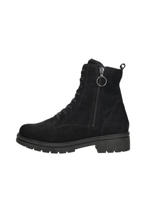 Zwarte suède enkellaars met veters aan de voorkant, zijrits met ronde trekker, dikke zool en een trek-lus aan de achterkant.