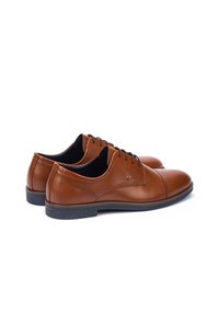 Martinelli DOUGLAS - Derbies & Richelieus - brown