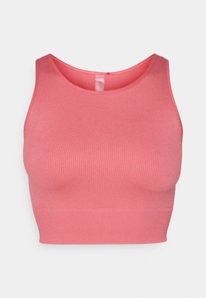 Roza rebrasta majica bez rukava s uskim krojem, širokim naramenicama i okruglim izrezom. Glatka tekstura i kroj koji prati tijelo.