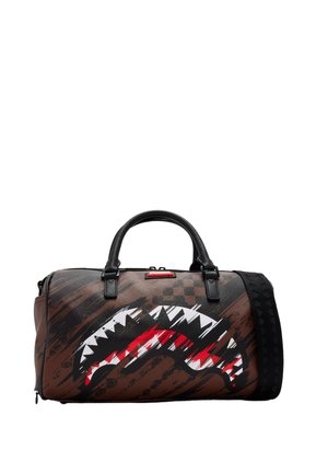 Borsa da viaggio marrone con manici neri e tracolla, con grande bocca di squalo grafica con denti bianchi e accenti rossi sul davanti.