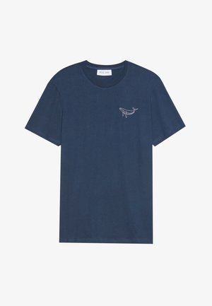 Navyblaue Baumwoll-T-Shirt mit Rundhalsausschnitt und kurzen Ärmeln, mit einem weißen gestickten Walfischedesign auf der linken Brust.