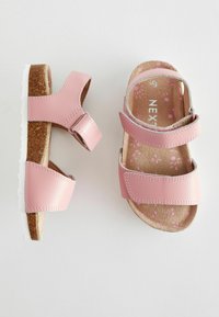Miniaturna slika 3
