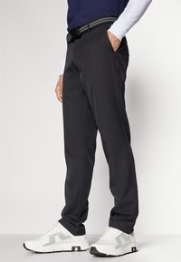 Calvin Klein Golf BULLET REGULAR FIT TROUSER - Παντελόνι - black