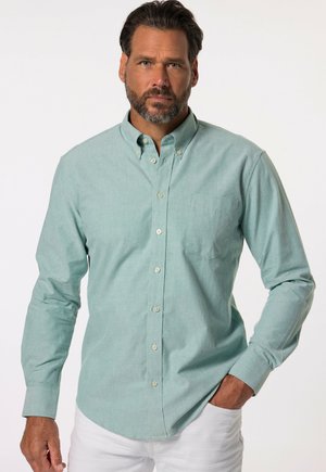 Hellgrünes, knopfbares Hemd aus weichem Stoff, mit einer Brusttasche, einem Button-Down-Kragen und langen Ärmeln mit Knopfmanschetten.