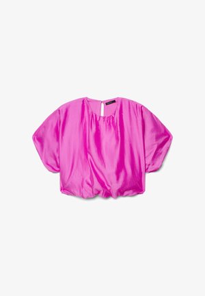 Helle pinke Satinbluse mit kurzen, weiten Ärmeln, rundem Ausschnitt, Schlüsselloch am Rücken mit Knopf und gerafftem Saum.