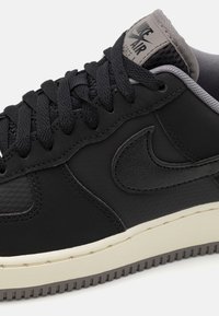 Nike Sportswear AIR FORCE - Sportcipő - black