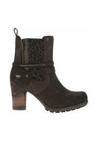 Bottines brunes avec un dessus texturé à imprimé léopard, fermeture éclair sur le côté, une sangle décorative et un talon large avec un aspect bois.