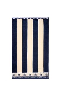 Niebiesko-kremowy plażowy ręcznik w paski z dekoracyjną bordiurą, na której znajdują się motywy morskie, takie jak kotwice i łodzie żaglowe. Miękki, teksturowany materiał.