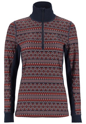 Langarm-Pullover mit einem halben Reißverschluss, der eine geometrische Vorderseite mit rotem und marineblauem Muster und einen einfarbigen, stretchy marineblauen Stoff an den Seiten und am Kragen aufweist.