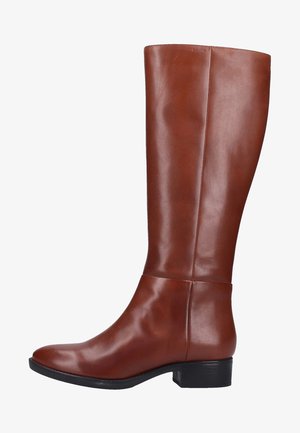 Botas de cuero marrón hasta la rodilla con un acabado suave, punta redonda y un tacón bajo en bloque. Presentan un diseño elegante y costuras minimalistas.