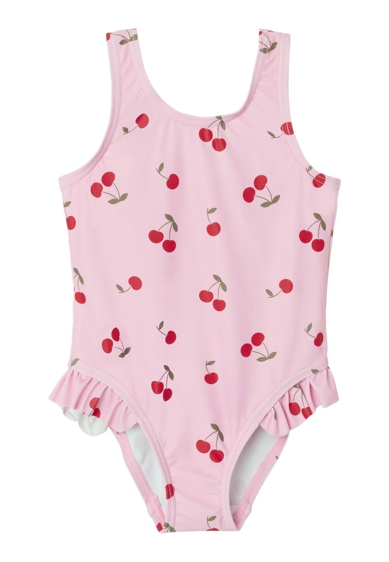Maillot de bain rose avec un motif de cerises rouges, doté d'un ourlet à volants, d'un décolleté arrondi et de larges bretelles en tissu extensible et durable.