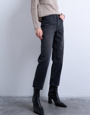 RUNWAY  - Džíny Straight Fit - black denim