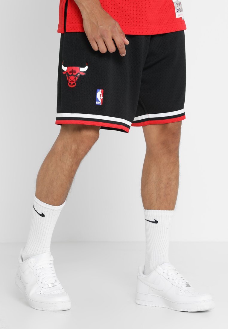 Short bulls mitchell and ness Clearance