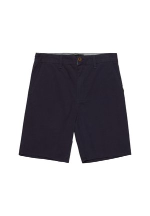 Shorts bleu marine en coton avec fermeture à bouton, passants de ceinture et poches latérales. Dispose d'une poche zippée sur le côté droit.