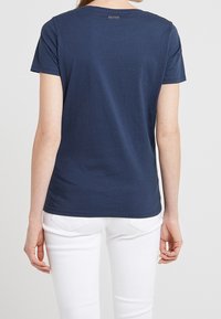 BOSS CASUAL T-shirt med print - blue