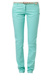 Pantalons turquoise clair en coton avec une texture lisse, comportant une ceinture tissée beige, cinq poches et un design minimaliste.