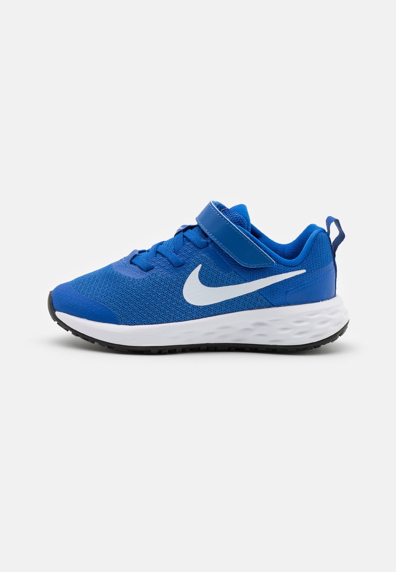 Nike Performance NIKE REVOLUTION 6 (PSV) - Sapatos para corrida em estrada - game royal/white/black