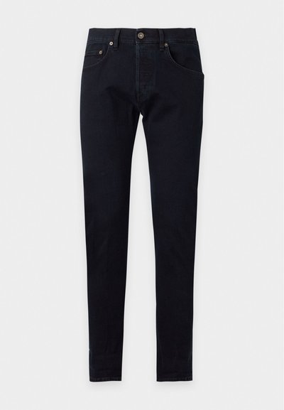 Jean slim noir en denim avec bouton et fermeture éclair à l'avant, design cinq poches et passants de ceinture, posé à plat sur fond blanc.