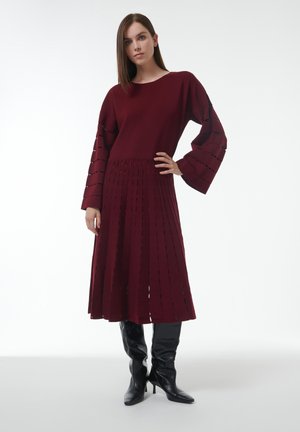 PATTERNED  KAFTAN - Robe pull - red