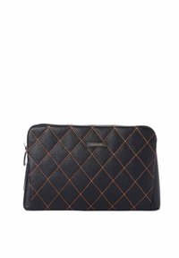 Funda de cuero negro con cremallera, con costuras en patrón de diamante naranja y una pequeña placa metálica con el logotipo centrada en la parte frontal.