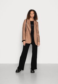 Guess PAULETTE - Camisola - jet black