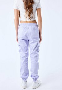 Project X Paris JOGG À POCHES MULTIPLES - Pantaloni cargo - purple heather